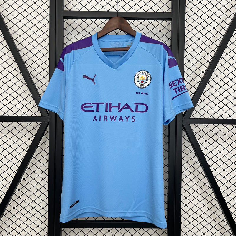 CAMISOLA RETRO DO MANCHESTER CITY 19/20 AZUL
