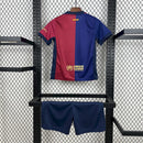 KIT INFANTIL DO BARCELONA 25/26 AZUL E VERMELHO
