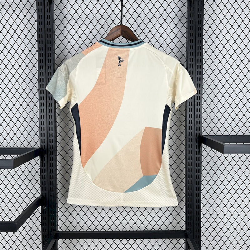 CAMISOLA FEMININA DA ESPANHA 25/26 MULTICOLOR