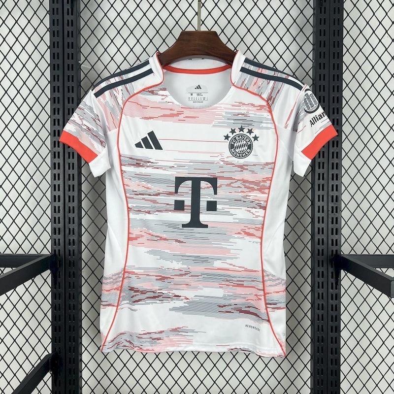 CAMISOLA FEMININA DO BAYERN MUNICH 25/26 MULTICOLOR