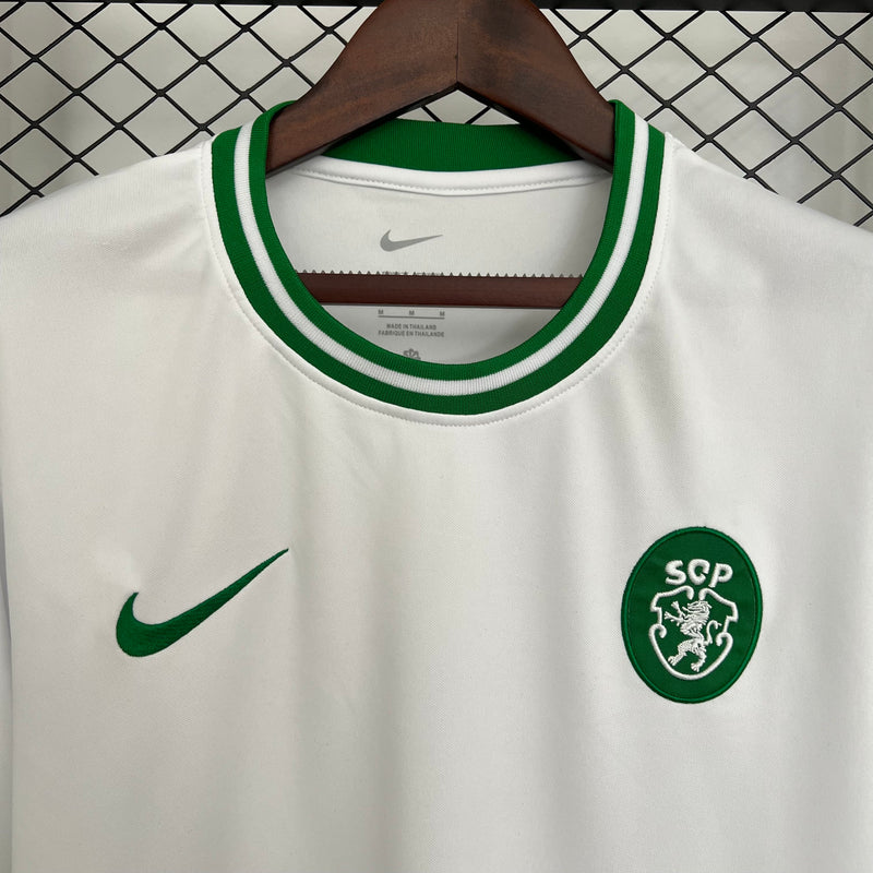 CAMISOLA DO SPORTING 25/26 BRANCO EDIÇÃO ESPECIAL