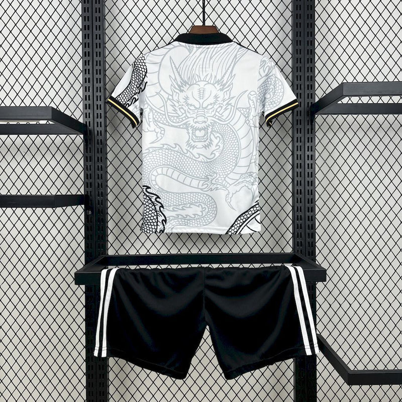 KIT INFANTIL DO REAL MADRID 25/26 BRANCO E PRETO