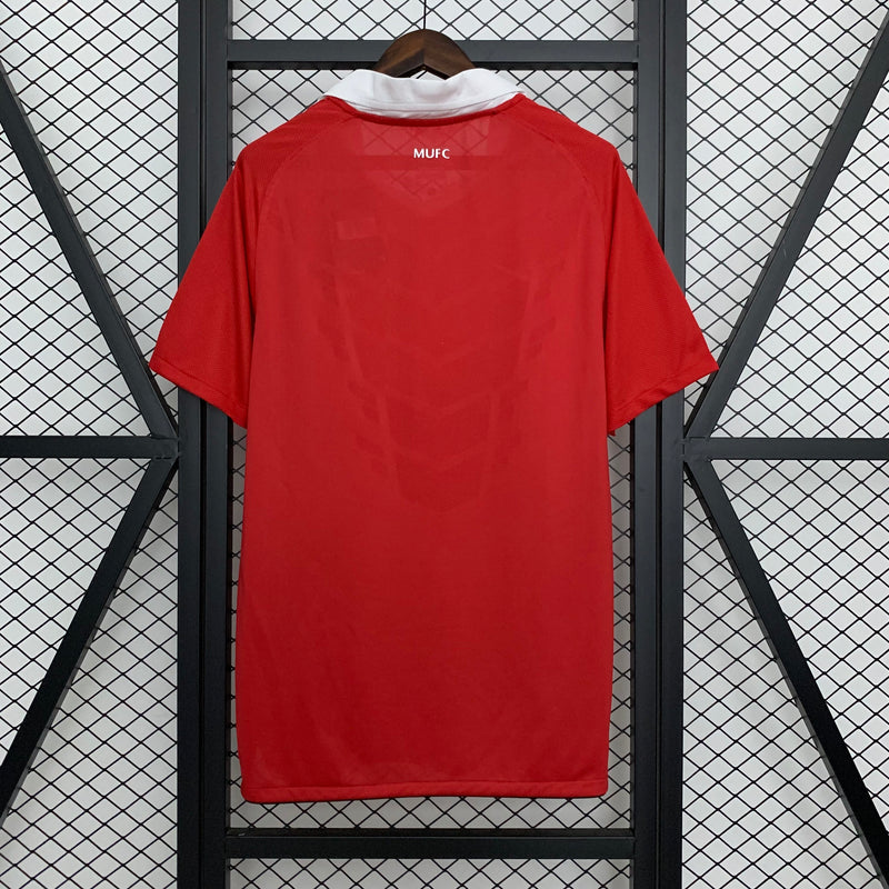 CAMISOLA RETRO DO MANCHESTER UNITED 10/11 VERMELHO