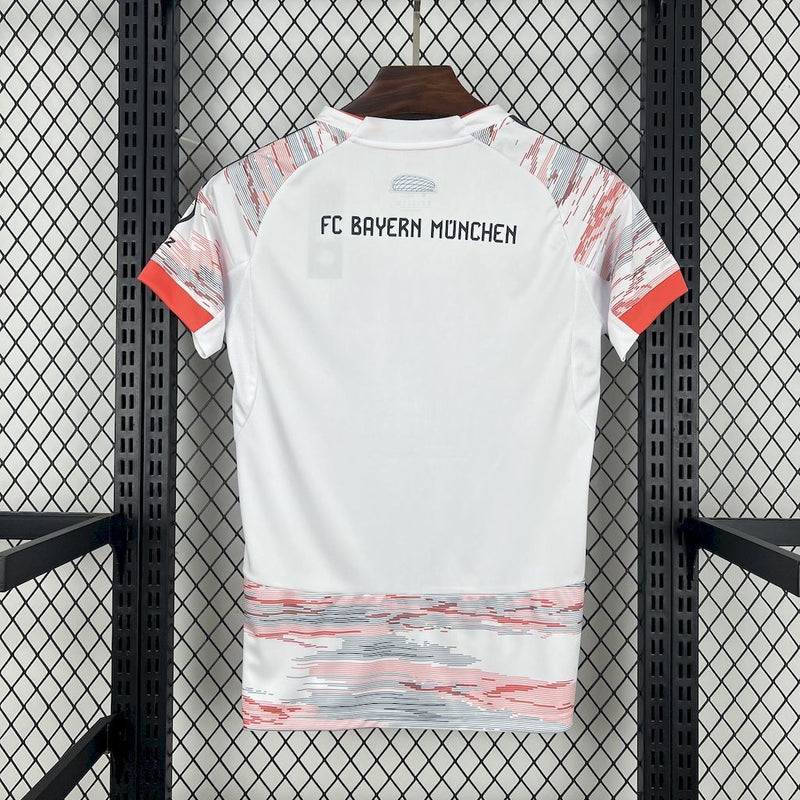 CAMISOLA FEMININA DO BAYERN MUNICH 25/26 MULTICOLOR