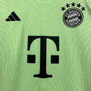 KIT INFANTIL DO BAYERN MUNICH 25/26 VERDE