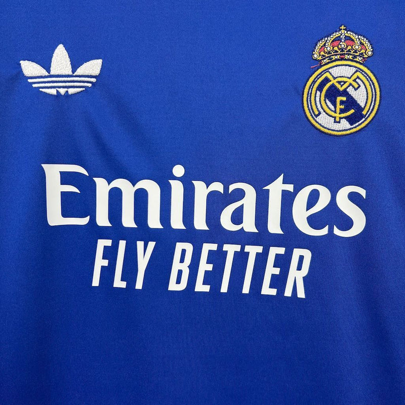 KIT INFANTIL DO REAL MADRID 25/26 AZUL