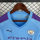 CAMISOLA RETRO DO MANCHESTER CITY 19/20 AZUL