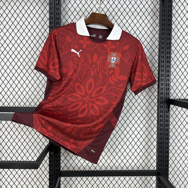 CAMISOLA DA SELEÇÃO DE PORTUGAL 25/26 VERMELHO