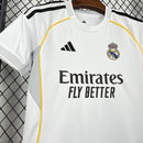 KIT INFANTIL DO REAL MADRID 25/26 BRANCO