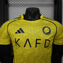 CAMISOLA VERSÃO PLAYER DO AL NASSR 25/26 AMARELO