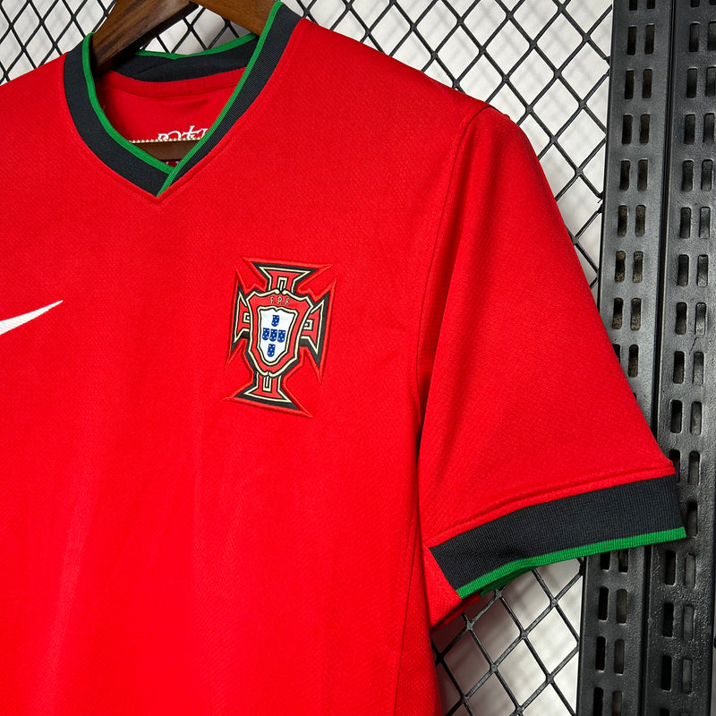 CAMISOLA DA SELEÇÃO DE PORTUGAL 25/26 VERMELHO